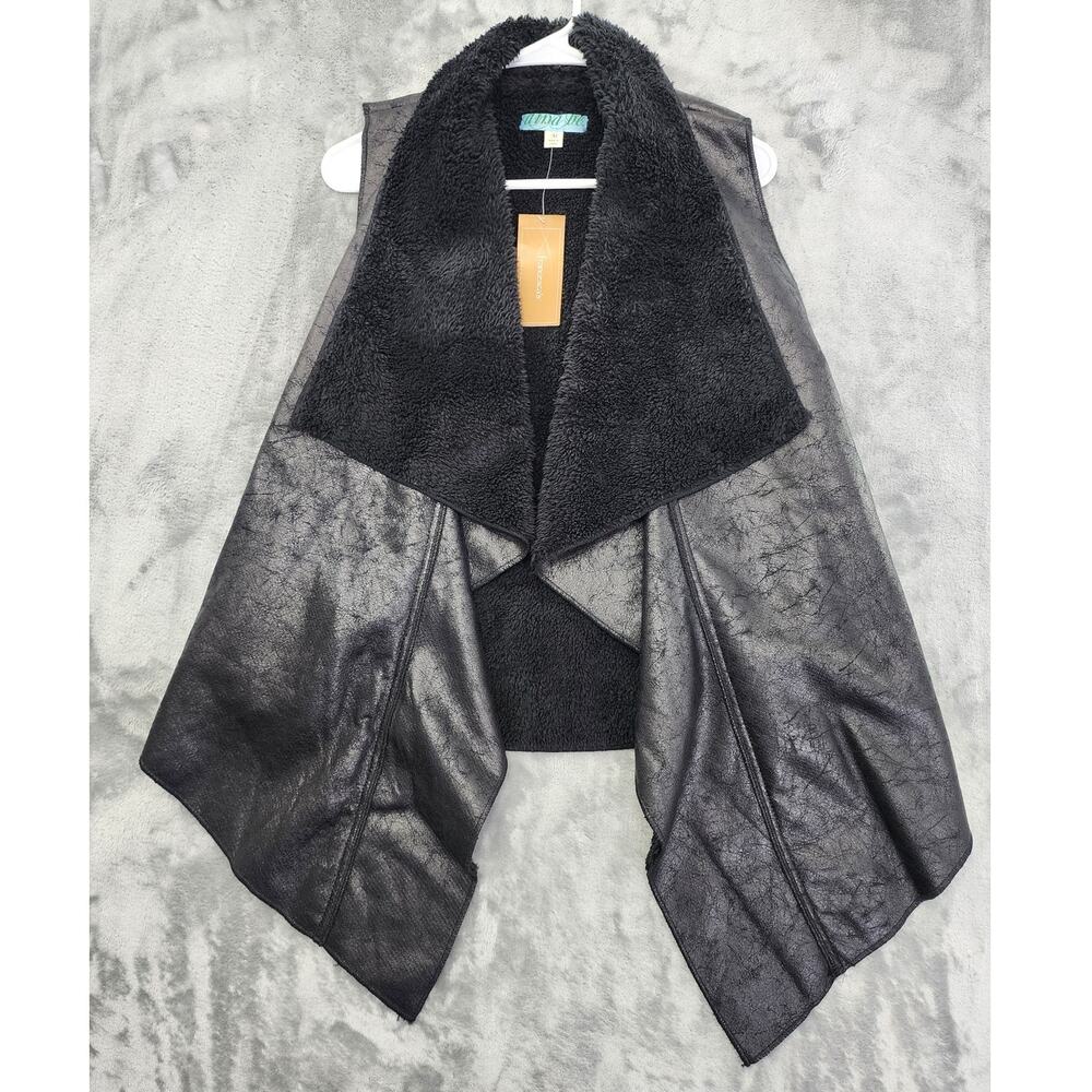 NEW Francesca's‎ Dina Be. Vest Womens M Black Faux Suede Crackle Sherpa Lined